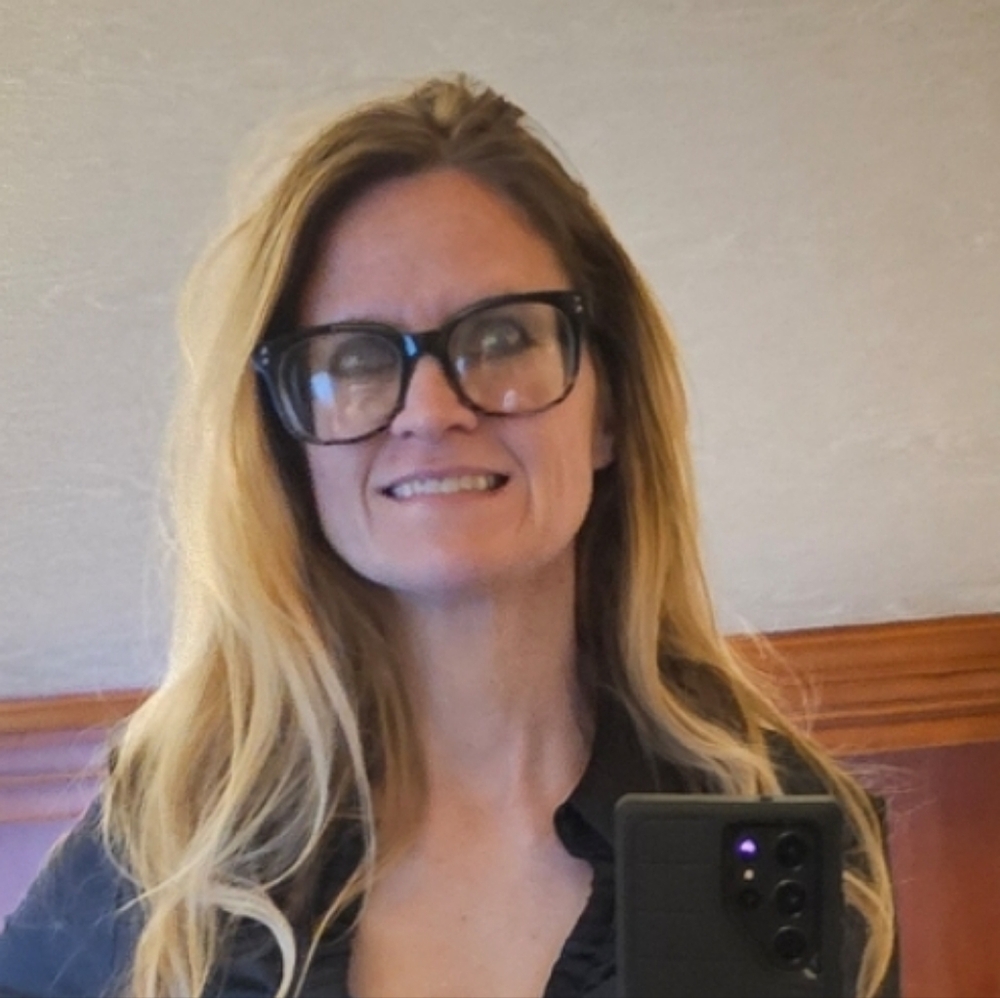 Meet your Posher, Rebecca